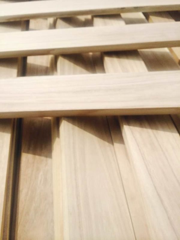 پانل های چوب جامد داخلی دکوراسیون رنگ توس پالونیا طبیعی 100-2500 میلی متر