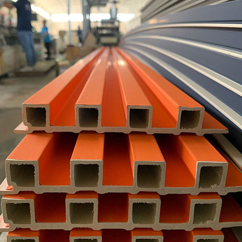 طرح مدرن چوب دانه رنگ جامد تابلوی دیواری WPC برای اتاق نشیمن