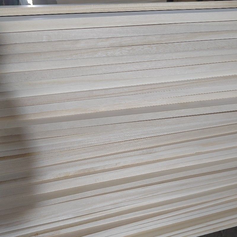 پاولونیا چوبی جامد لخته چسبیده برای مبلمان محتوای رطوبت 8-12٪ طراحی پایدار