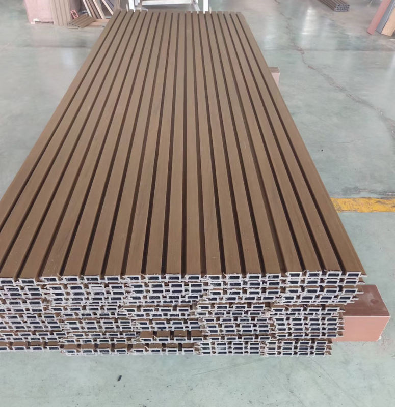 پانل های هم اکستروزیونی خارجی پانل دیواری تزئینات داخلی PVC پنل ضد آب کامپوزیت WPC پوشش دیواری