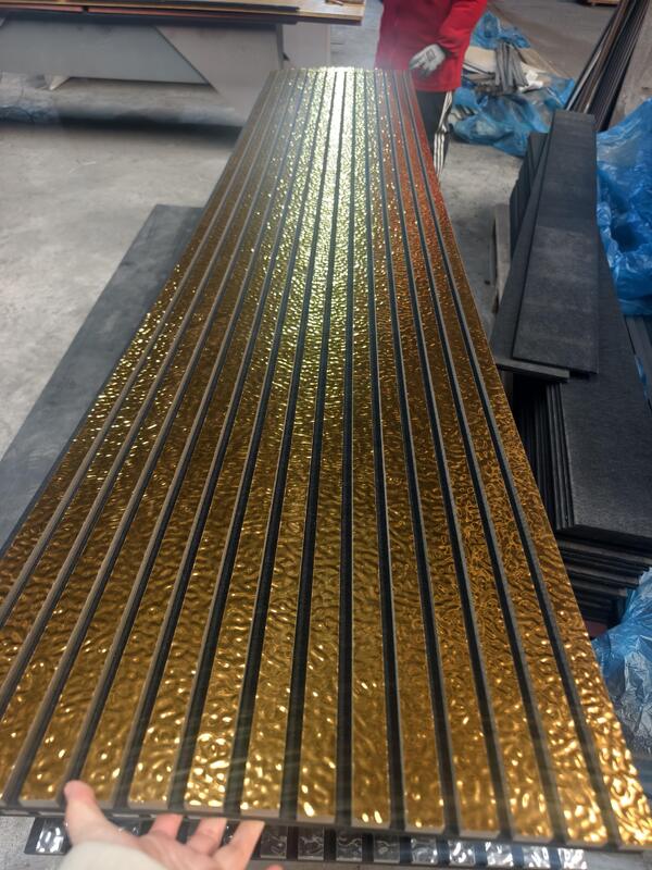 طراحی مدرن پانل دیواری آکوستیک فیبر پلی استر ضد صدا 3D آب موج طراحی جذب صدا پانل تزئینی Slat Grille