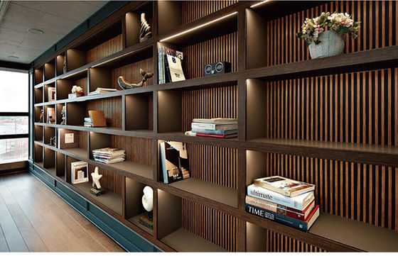 لوگوی سفارشی شده پانل دیواری WPC غلات چوبی داخلی FSC که ضد رطوبت است