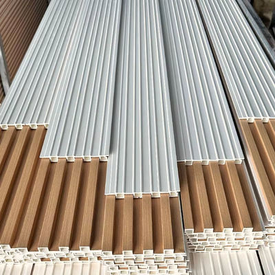 قیمت عمده طراحی مدرن تخته دیوار WPC ضد استاتیک داخلی چوب تخته دیوار پانل برای پوشش دیوار WPC ضد آب داخلی