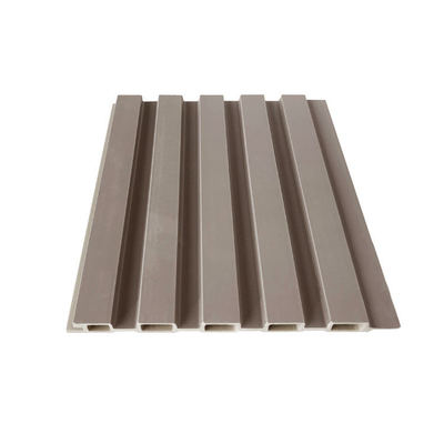 پانل دیواری WPC ضدعفونی کننده مستقیم کارخانه با طراحی شیاردار برای سقف خانه، اتاق نشیمن، کارگاه، پارک، بیمارستان